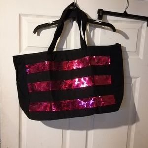 Victoria's Secret Bags - NWT Limited Edition Victoria's Secret Jumbo Tote Victoria's Secret Bags - NWT Limited Edition Victoria's Secret Jumbo Tote